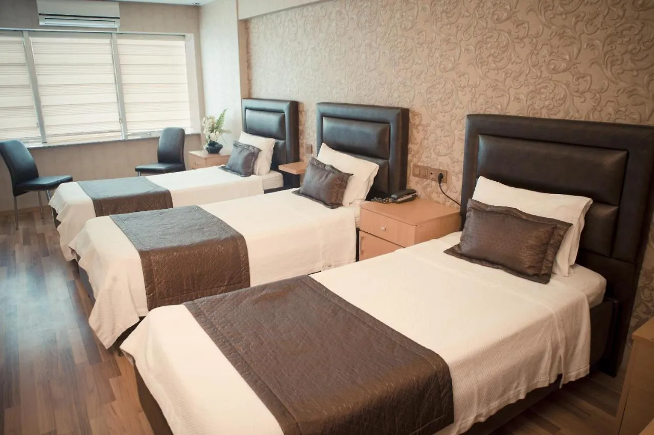 Yayla Hotel İzmir 3*,
