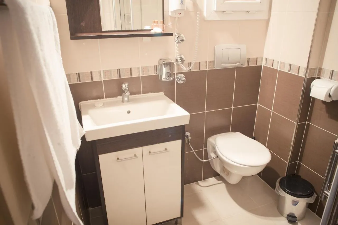 ***  Yayla Hotel İzmir Turquie